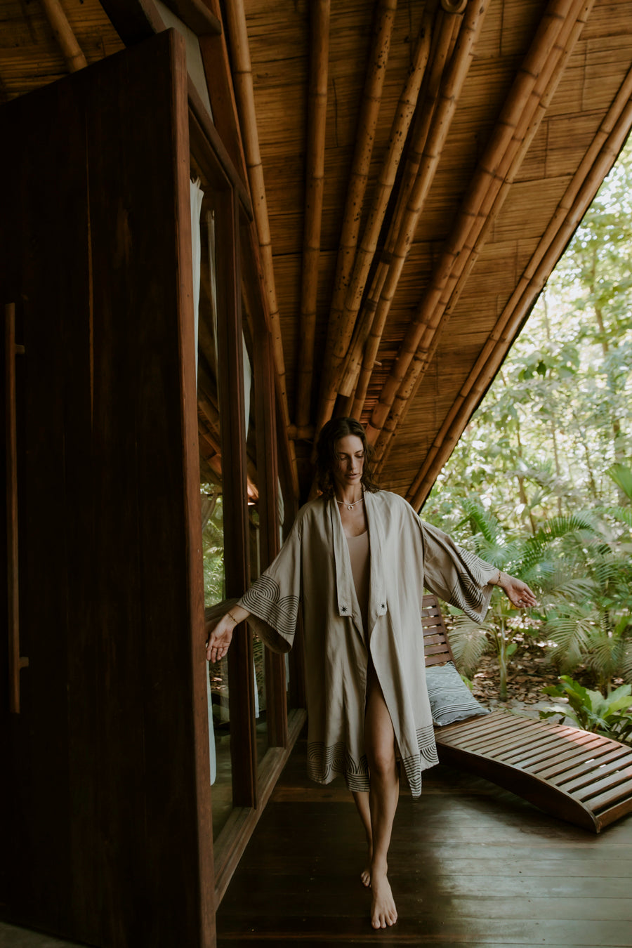 KIMONO AWAKE