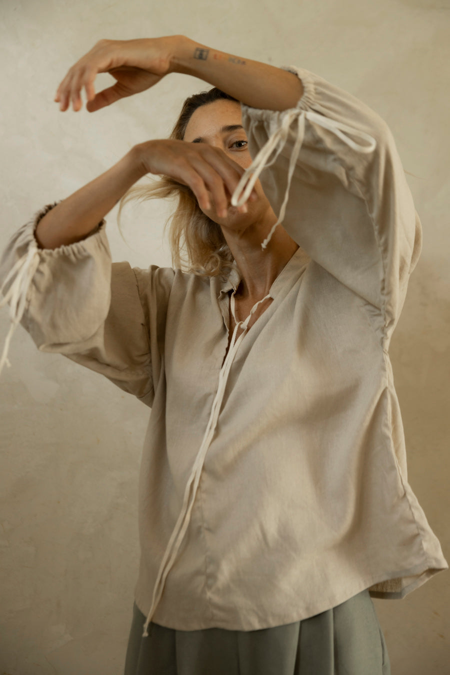 HAYA SYLVATICA CAMISA BEIGE